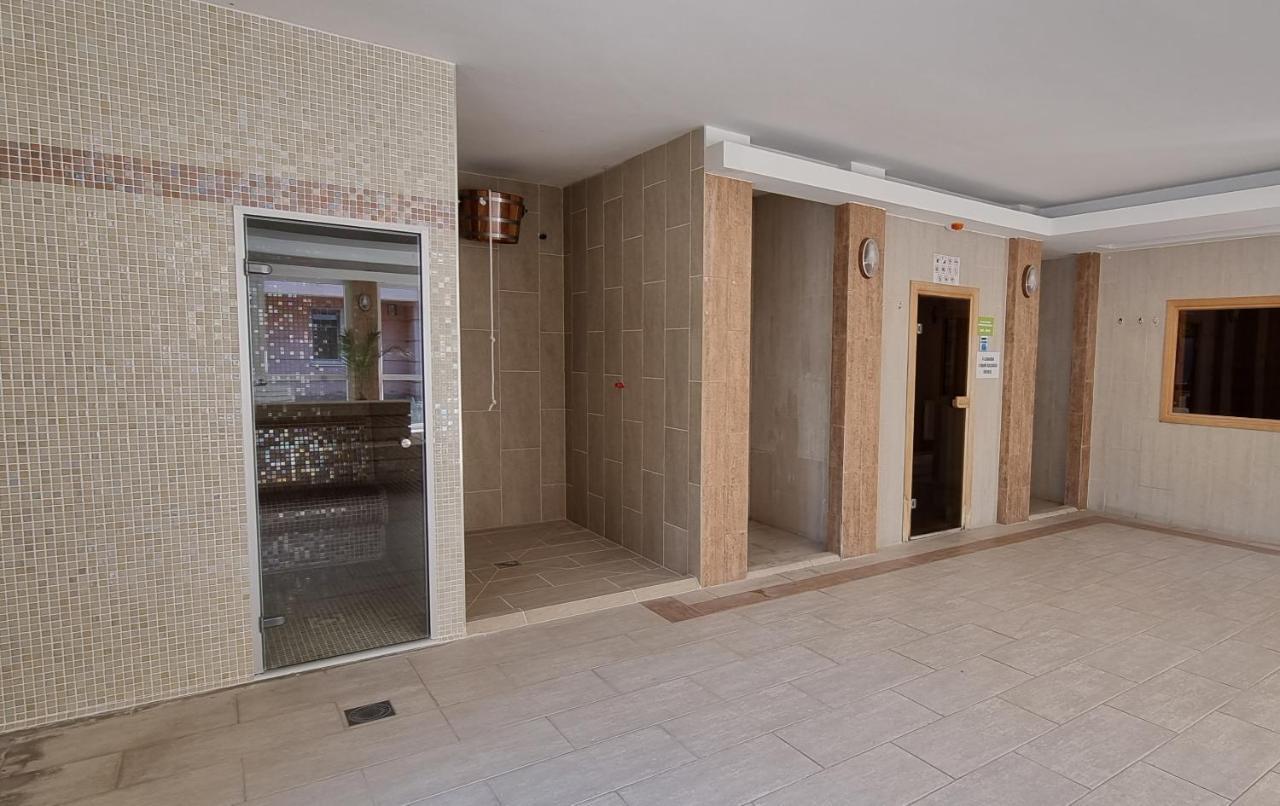 Relax Wellness Studio Hajduszoboszlo Apartment Exterior foto
